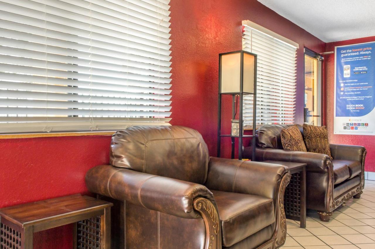 Rodeway Inn Near Ft Huachuca Сиера Виста Екстериор снимка