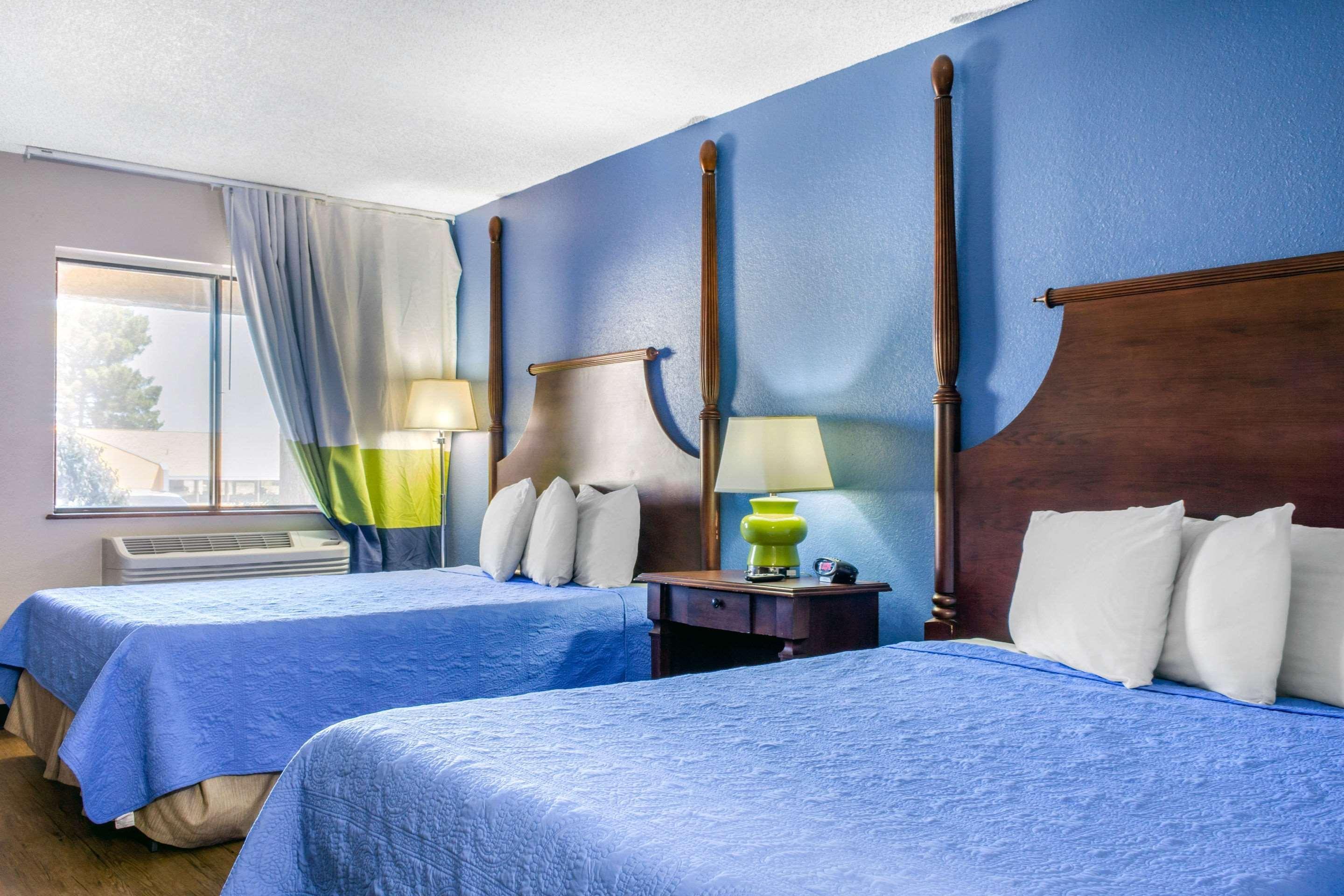 Rodeway Inn Near Ft Huachuca Сиера Виста Екстериор снимка