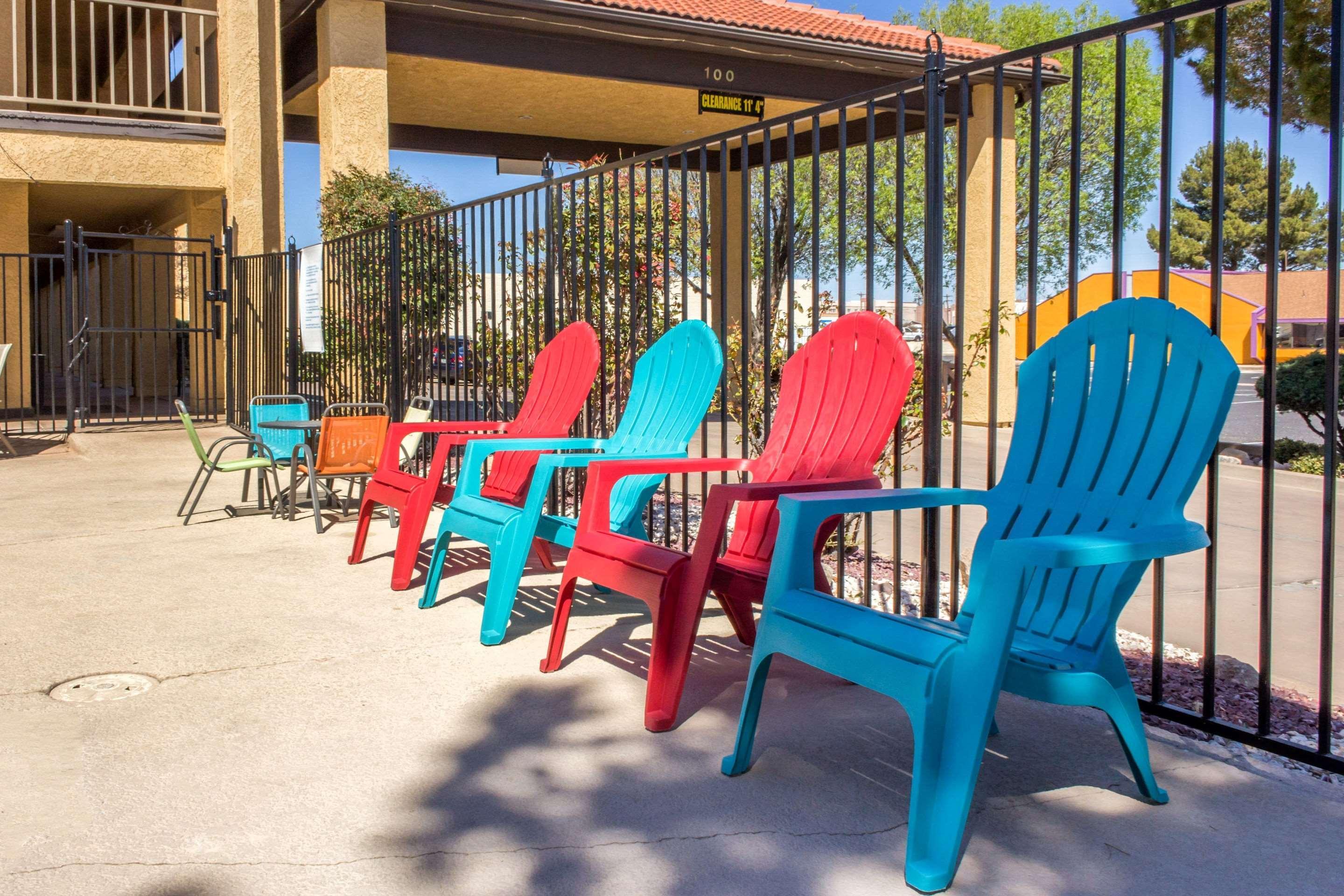 Rodeway Inn Near Ft Huachuca Сиера Виста Екстериор снимка