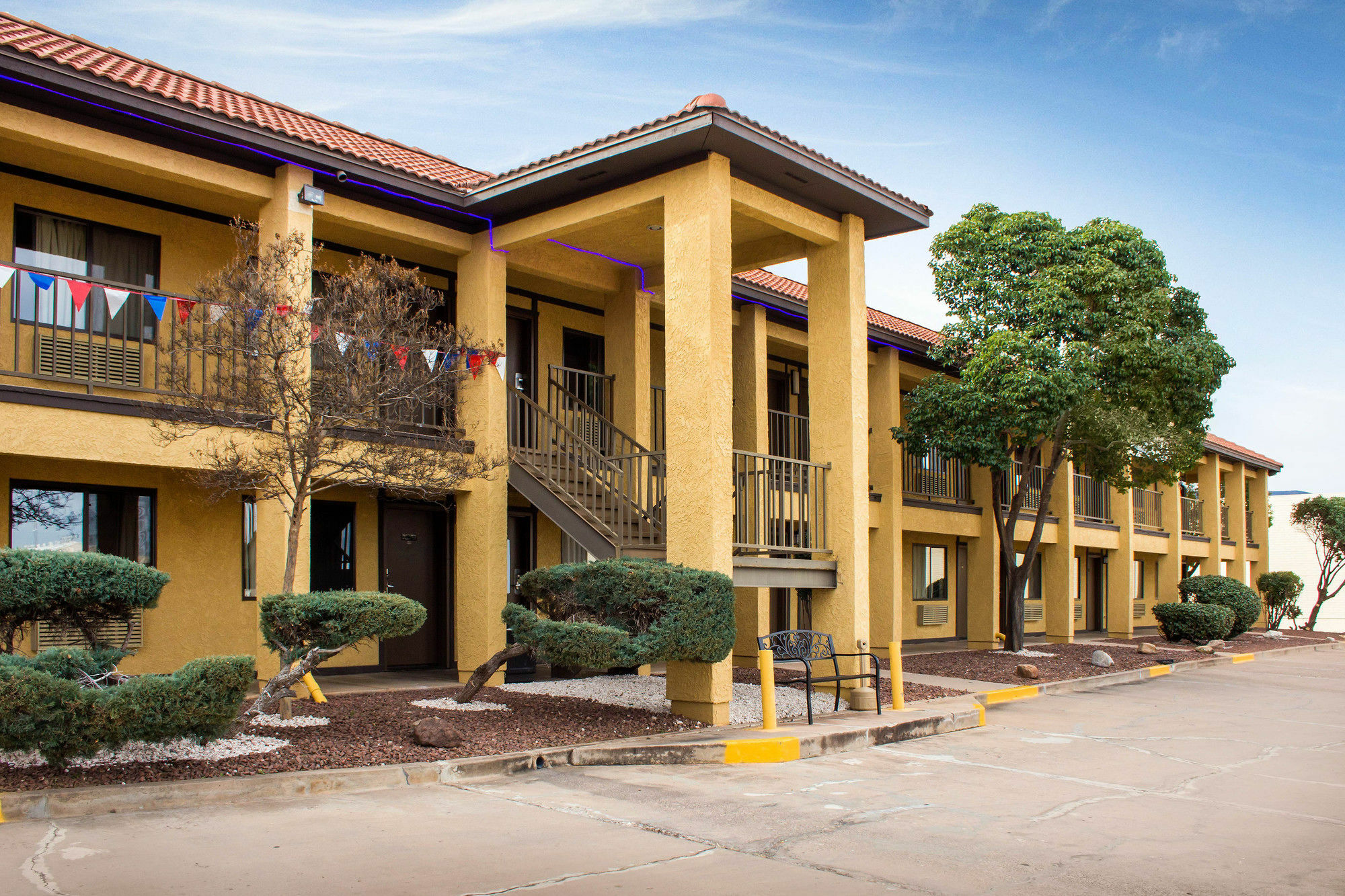 Rodeway Inn Near Ft Huachuca Сиера Виста Екстериор снимка
